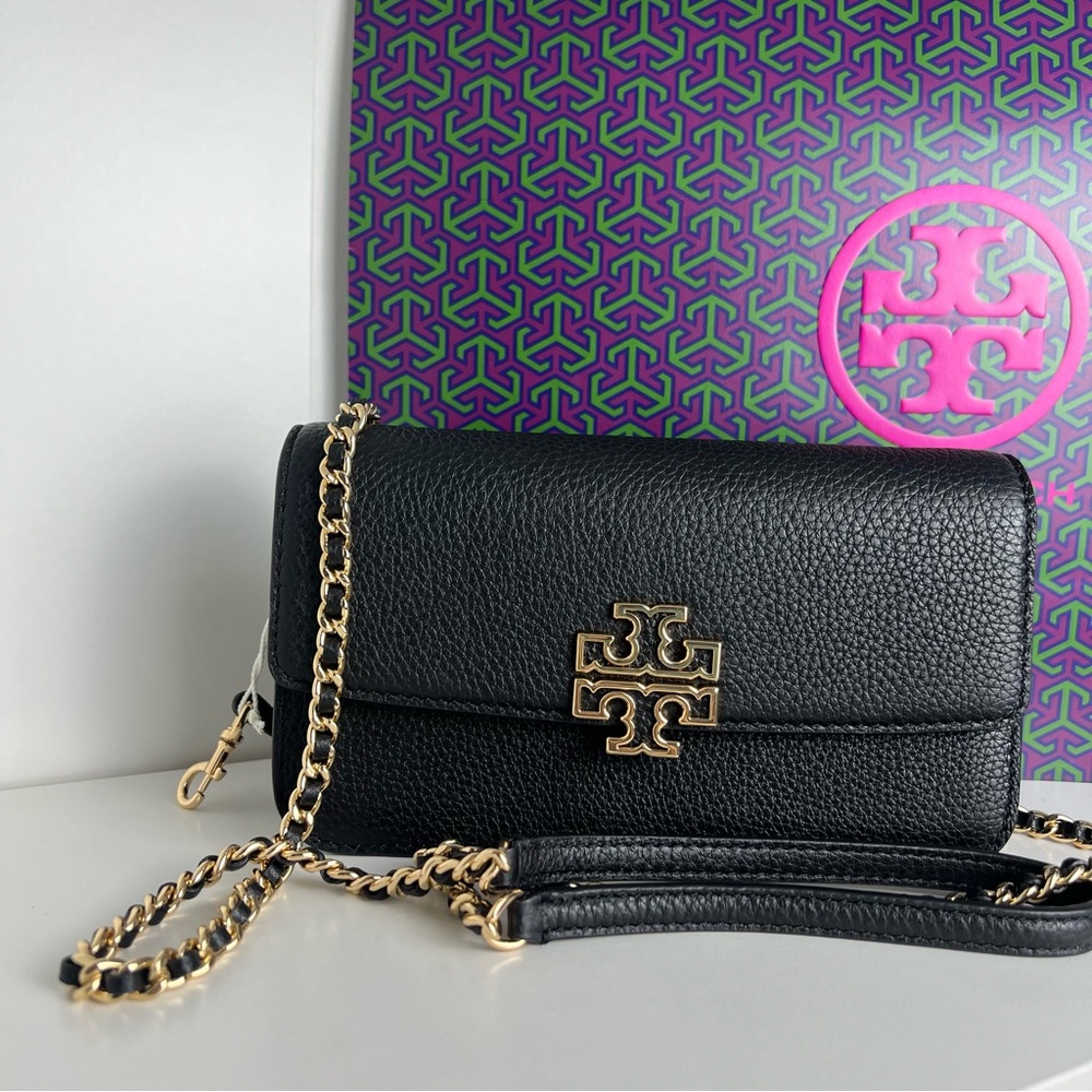 NWT Tory Burch Britten Chain Wallet Wristlet